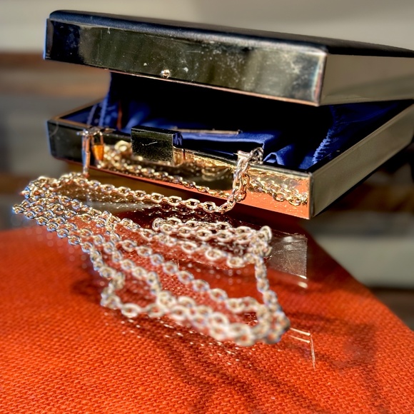 Natasha Couture Box Clutch Purse - Picture 2 of 6